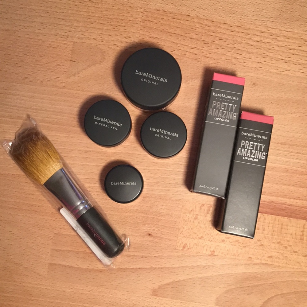 bareMinerals Make-up Set! Perfect Travel size!